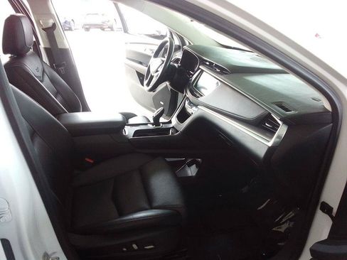 Used 2017 Cadillac XT5 Premium Luxury FWD image 15