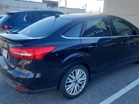 Used 2016 Ford Focus Titanium w/ Titanium Technology Package image 18