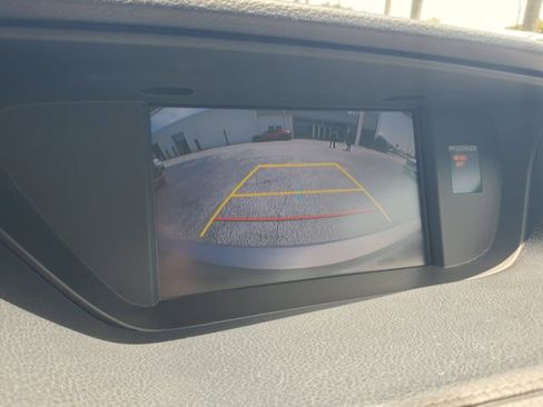 Used 2015 Lexus ES 300h w/ Navigation System Package FWD image 24