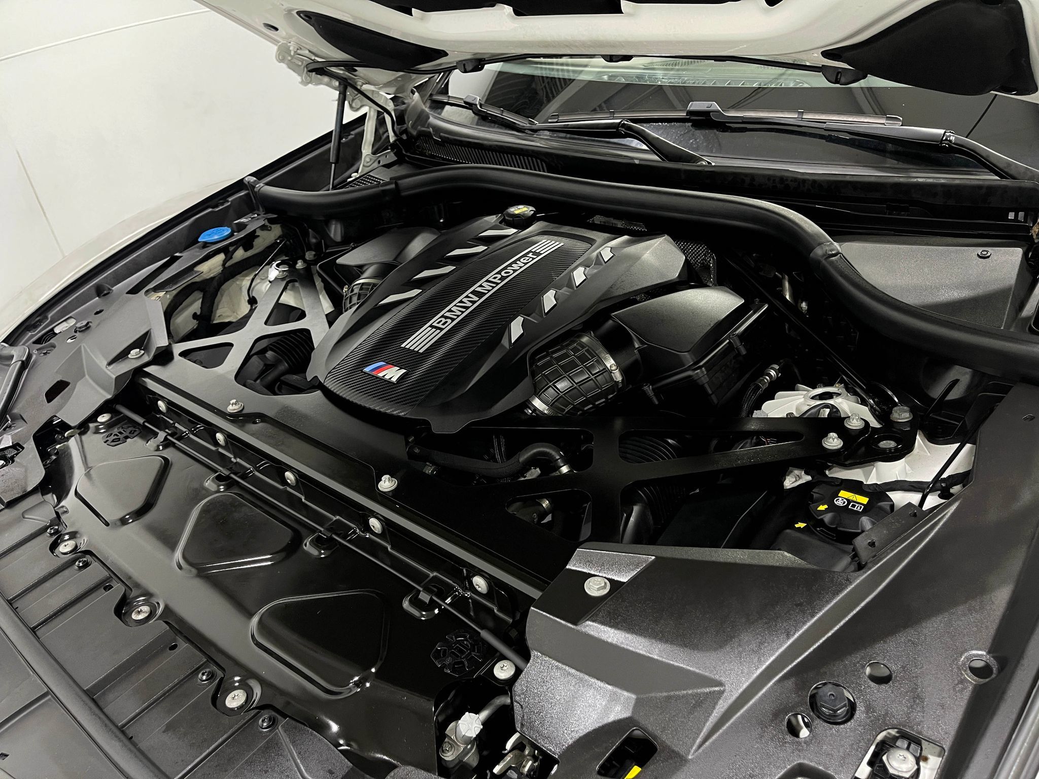Used 2021 BMW X5 M w/ Competition Package AWD/4WD image 28