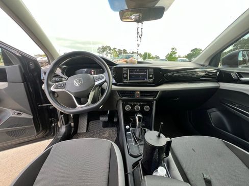 Used 2024 Volkswagen Taos S image 6