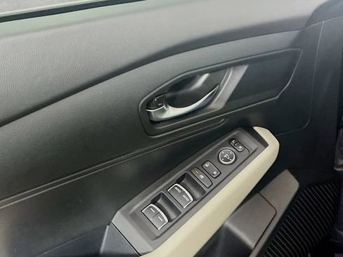 Used 2025 Honda Accord LX image 17