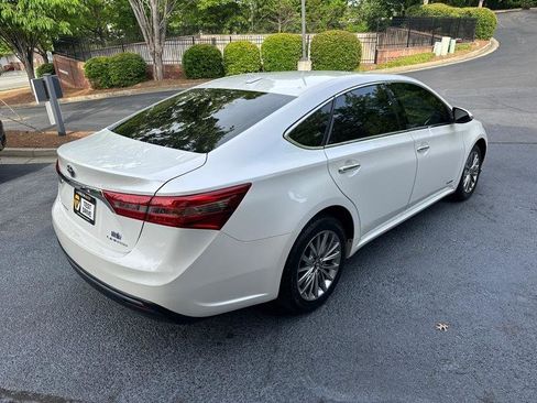 Used 2018 Toyota Avalon Limited w/ All Weather Liner Package FWD image 12