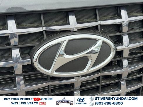 Certified 2025 Hyundai Venue Limited image 8