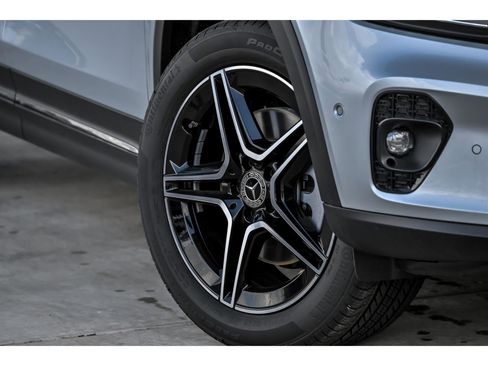 New 2026 Mercedes-Benz GLB 250 4MATIC image 3