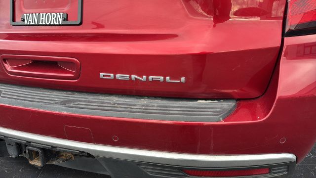 Used 2021 GMC Yukon XL Denali w/ Denali Premium Package AWD/4WD image 42
