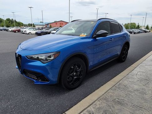 Used 2025 Alfa Romeo Stelvio Sprint AWD/4WD image 10