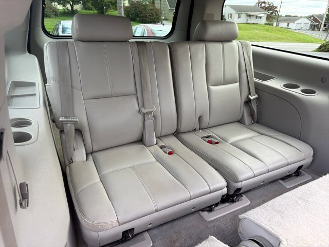 Used 2012 Chevrolet Suburban LT AWD/4WD image 39