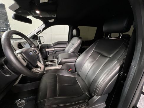 Used 2019 Ford F150 Lariat w/ Equipment Group 502A Luxury image 13