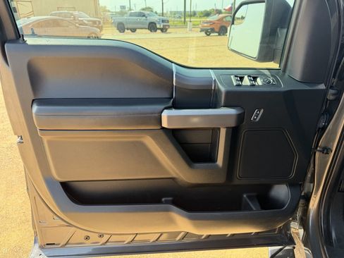 Used 2020 Ford F150 XLT w/ Equipment Group 302A Luxury RWD image 14