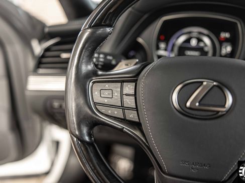 Used 2020 Lexus LS 500h AWD image 25