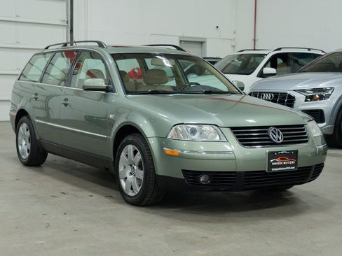 Used 2002 Volkswagen Passat GLX image 11