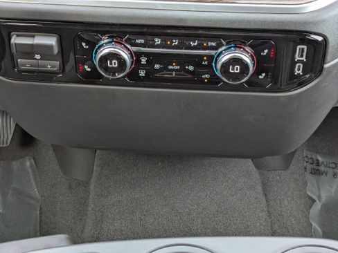 New 2026 GMC Sierra 1500 Elevation image 19