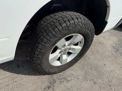 Used 2023 RAM 1500 Tradesman w/ Chrome Appearance Group AWD/4WD image 9