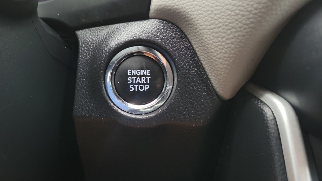 Used 2024 Toyota RAV4 XLE FWD image 22
