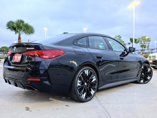 New 2026 BMW M440i w/ Premium Package RWD image 7