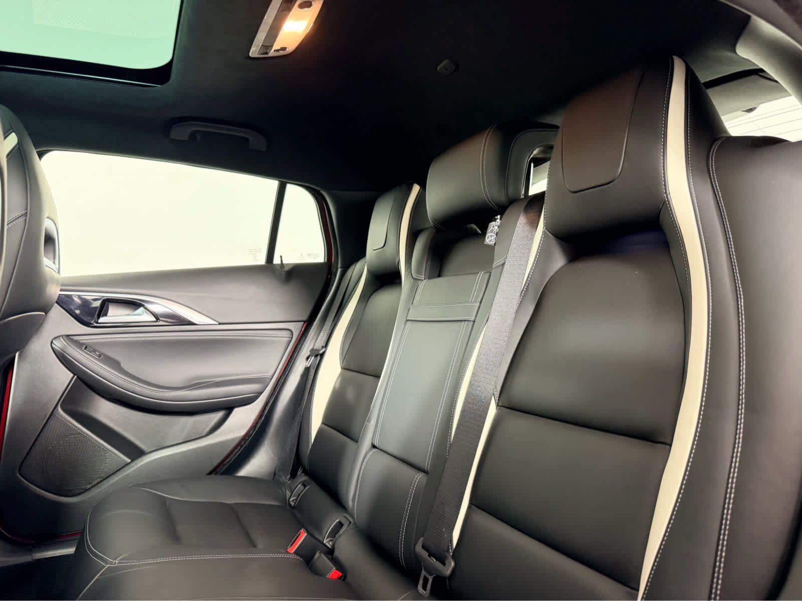 Used 2017 INFINITI QX30 Sport w/ Sport Leather Package FWD image 15