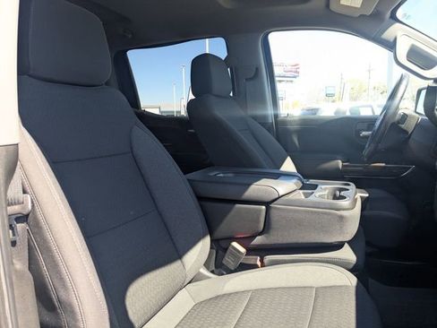 Used 2022 Chevrolet Silverado 1500 RST AWD/4WD image 35