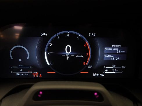 Used 2025 Lexus GX 550 w/ Accessory Package (2T) image 29