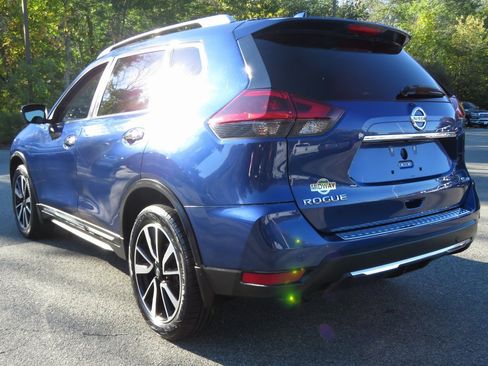Used 2019 Nissan Rogue SL w/ Premium Package image 7
