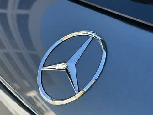 Certified 2025 Mercedes-Benz GLE 350 4MATIC image 9