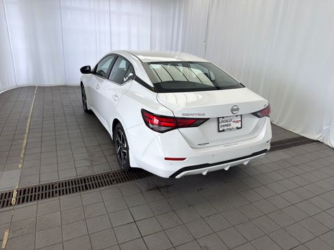 Used 2024 Nissan Sentra SV FWD image 6