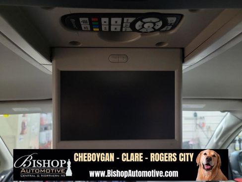 Used 2016 Chrysler Town & Country Touring w/ Driver Convenience Group image 30