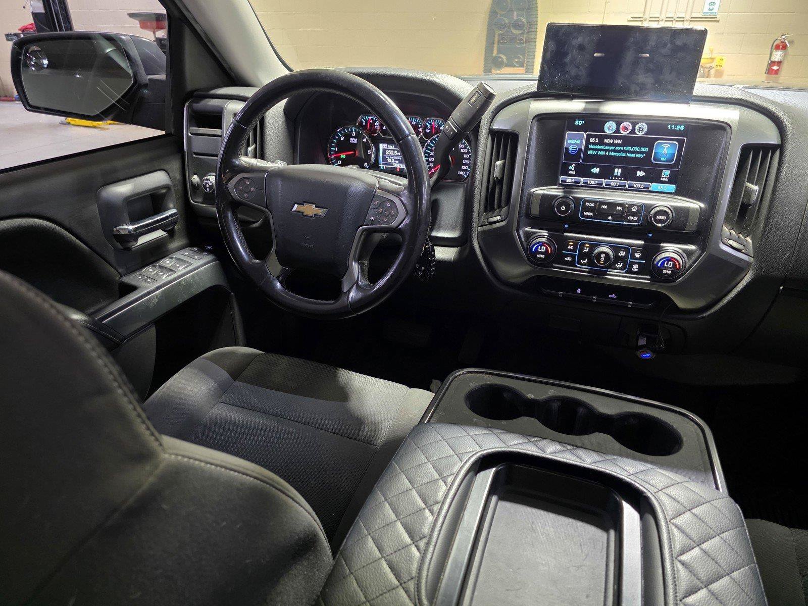 Used 2015 Chevrolet Silverado 1500 LT w/ LT Convenience Package RWD image 15