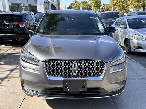 Used 2022 Lincoln Corsair AWD w/ Equipment Group 101A image 8