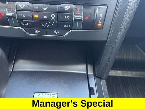 Used 2019 Ford Explorer XLT w/ Equipment Group 202A image 27