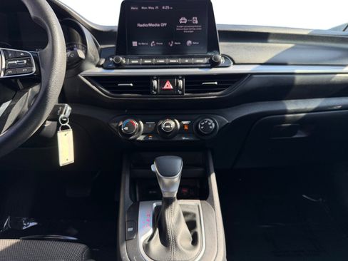Used 2024 Kia Forte LXS FWD image 11