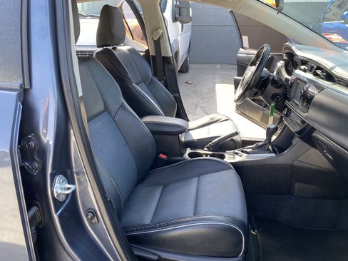 Used 2015 Toyota Corolla S image 19