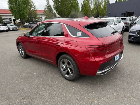 Certified 2026 Genesis GV70 2.5T Advanced AWD/4WD image 7