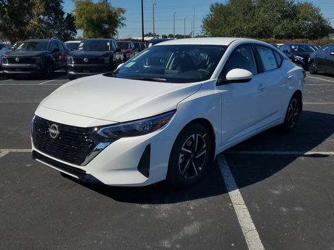 New 2025 Nissan Sentra SV image 3