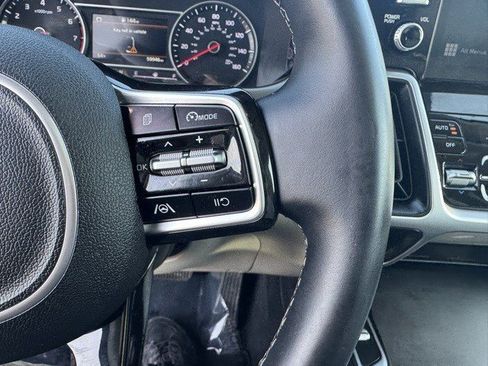 Used 2021 Kia Sorento S w/ Panoramic Sunroof Package image 16