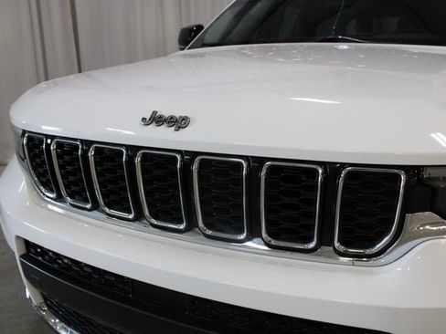 Used 2021 Jeep Grand Cherokee L Limited AWD/4WD image 35