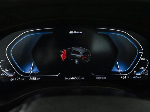 Used 2021 BMW X3 xDrive30e w/ Premium Package image 11