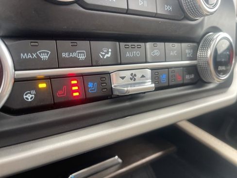 Used 2023 Ford Expedition Max Limited image 56