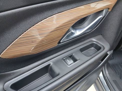 Certified 2021 GMC Terrain SLE w/ Driver Convenience Package image 16