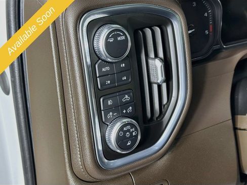 Used 2022 GMC Sierra 2500 Denali AWD/4WD image 10