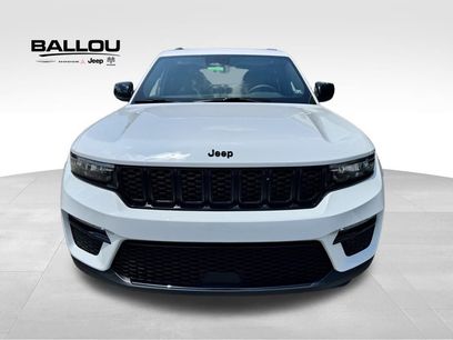 New 2025 Jeep Grand Cherokee Limited w/ Black Appearance Package