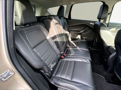 Used 2018 Ford Escape SEL image 17