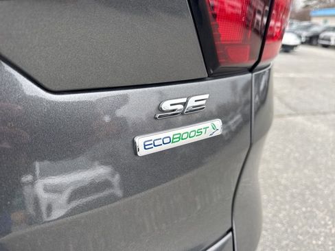 Used 2019 Ford Escape SE image 28