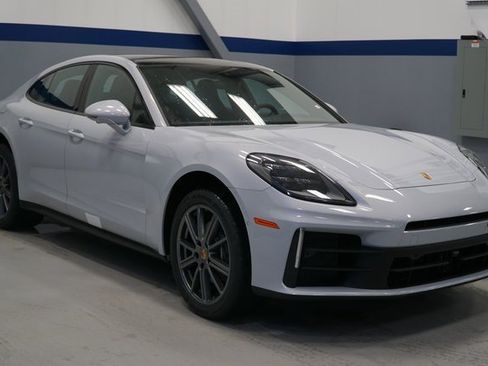 New 2026 Porsche Panamera 4 image 12