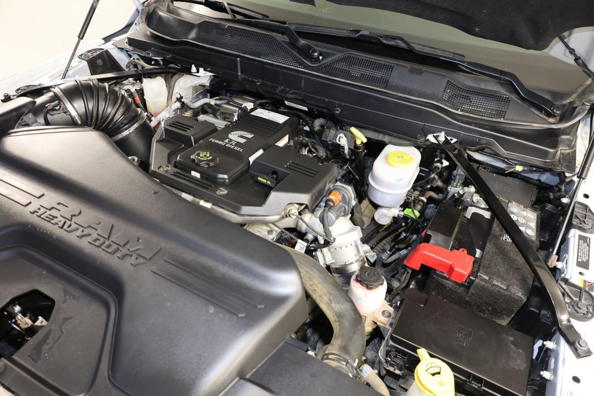Used 2024 RAM 3500 SLT w/ Quick Order Package 2YG SLT AWD/4WD image 32