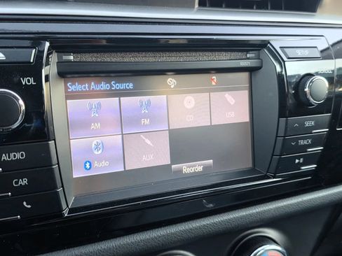 Used 2016 Toyota Corolla L image 8