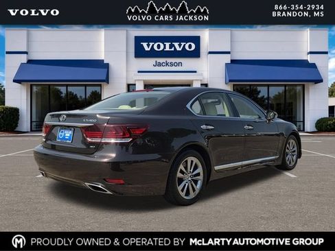 Used 2016 Lexus LS 460 AWD w/ Comfort Package image 4