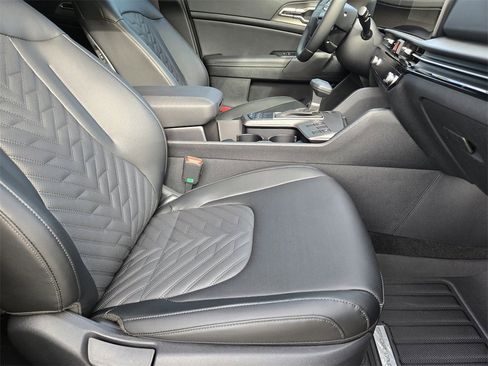 New 2026 Kia Sportage X-Line w/ X-Line Technology Package image 10