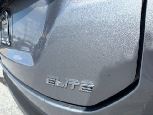 Used 2023 Honda Pilot Elite image 8
