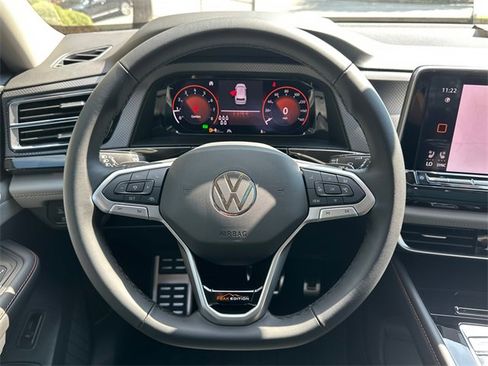 New 2026 Volkswagen Atlas Peak Edition image 24